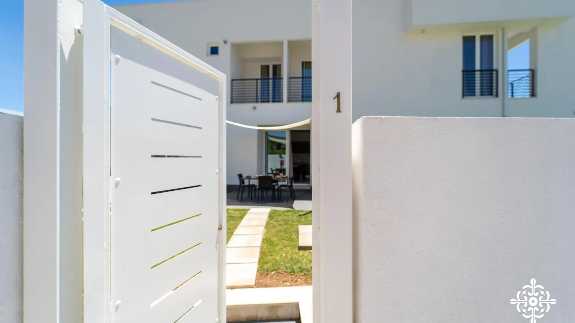 Baia Dorata Beach Residence Arenella